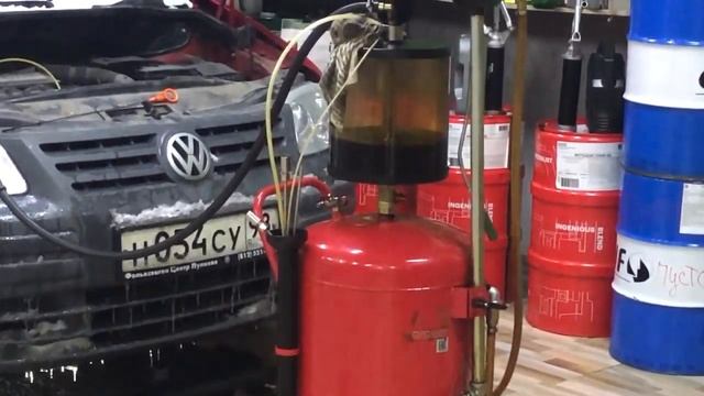 Замена масла на сервисе SPOT смотреть онлайн