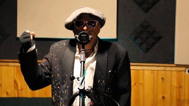 Hello It's Me смотреть онлайн