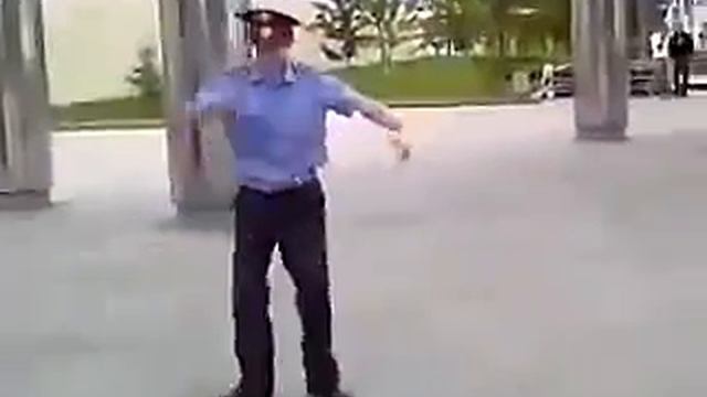 танец мента под леди гагу смотреть онлайн
