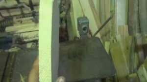 Шипорезное приспособление из ручной фрезы для изготовления шипов для корпуса улья