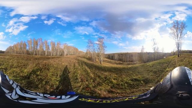 Золотая осень на мотоцикле эндуро часть2. Река Мокрытка , вблизи деревни Верхний Коен. 360VR смотреть онлайн