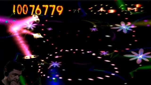 Dokk beats level 32 of Space Giraffe! -- Highlight: Llamasoft Live - Feed Your Head to the Web смотреть онлайн