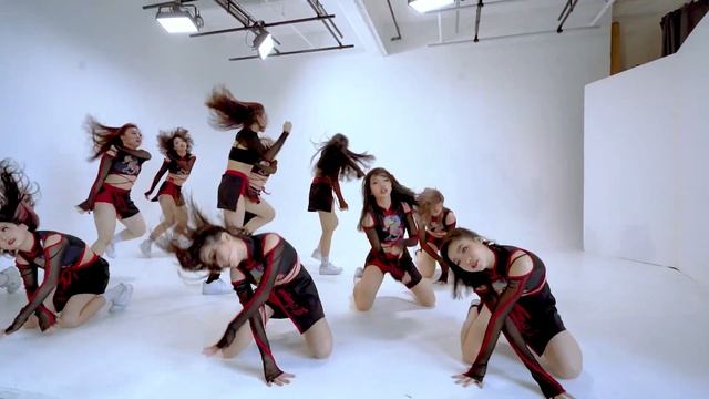 I'M NOT COOL-DANCE BY HALO DANCE CREW смотреть онлайн
