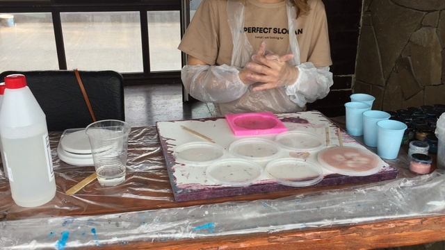 Подстаканники из эпоксидной смолы своими руками, создание эффекта вуали, икринок смотреть онлайн