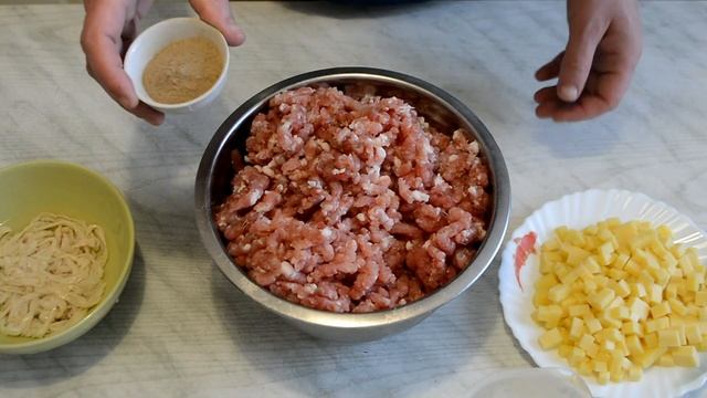 Домашние полукопчёные колбаски с сыром. Бомбический вкус смотреть онлайн