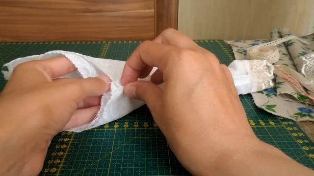 Пошив куклы Тильда. Урок 6. Кроим и шьем одежду. How to sew Tilda doll. смотреть онлайн