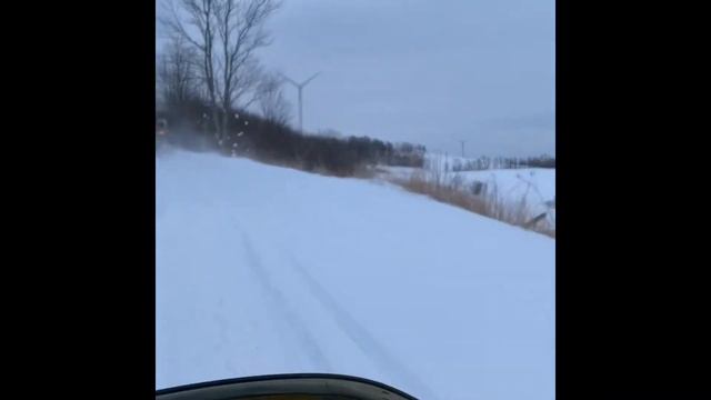 A little riding snowmobile. смотреть онлайн