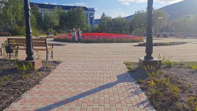 Мурманская область, г. Кировск. Центральная площадь. Заполярье. 20.06.2023 смотреть онлайн