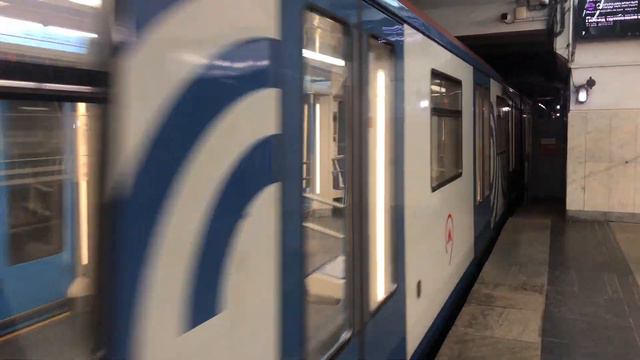 81-765/766/767 Москва На станции Планерная смотреть онлайн