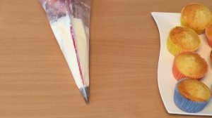 Украшение капкейков. Розы из крема / Масляный крем