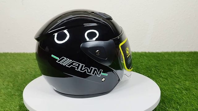 Мотоциклетный шлем, полуоткрытый. Черный глянец. смотреть онлайн