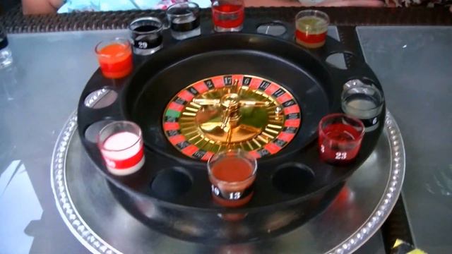 Новый Челлендж DRINKING ROULETTE For Kids Jeu De Roulette à Boire