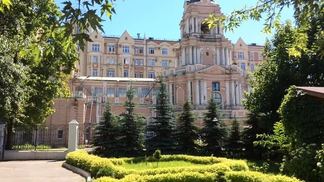 Храма святых апостолов Петра и Павла в Новой Басманной слободе, Москва Храмы Москвы смотреть онлайн