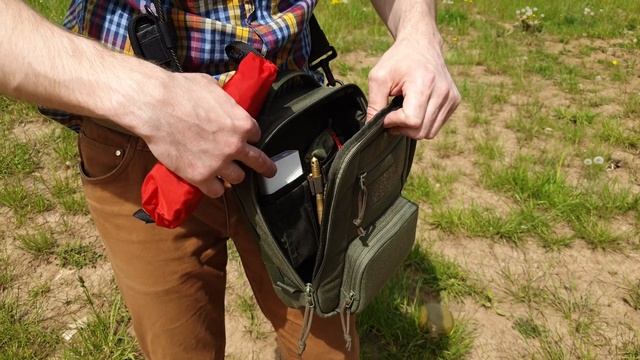 Наплечная EDC сумка с тактическим синдромом и стратегическим уклоном в пир и в мир. смотреть онлайн