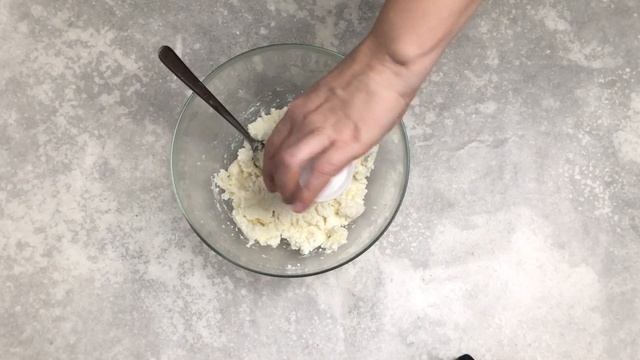 КАК ПРИГОТОВИТЬ СОЧНИКИ С ТВОРОГОМ ИЗ ПЕСОЧНОГО ТЕСТА? Творожная сладкая выпечка к чаю смотреть онлайн