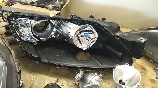 MAZDA CX7 Тюнинг фар, установка биксенонона и светодиодных ангельских глазок смотреть онлайн