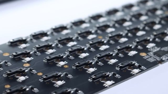 KBD67 Lite - A THOCKY $109 Budget Custom Keyboard смотреть онлайн