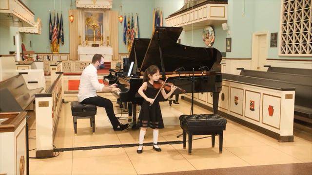 Johann Sebastian Bach Violin Concerto in A minor, I. Allegro performed by Ria Kang. смотреть онлайн