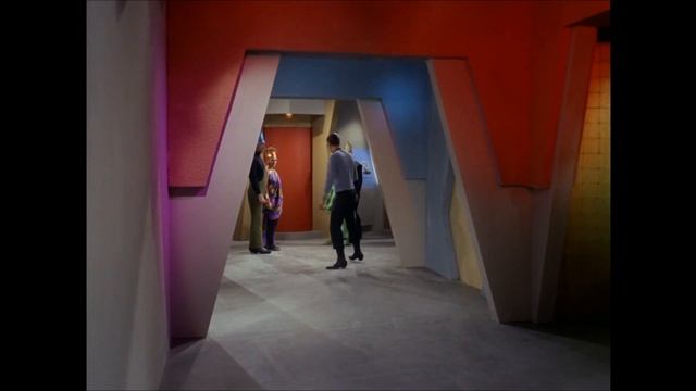 CLIP: Star Trek - A Taste of Armageddon смотреть онлайн
