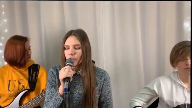 Алена Швец - Одуванчик (Cover by ДОЛЛИ) смотреть онлайн