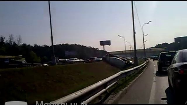 вМоскве.рф на МКАД упала бетономешалка смотреть онлайн