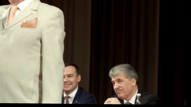 И Грудинин такой молодой! Да здравствует Грудинин! смотреть онлайн