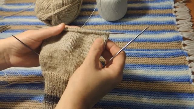 КАК СВЯЗАТЬ НОСКИ НА СПИЦАХ//УЧИМСЯ ВЯЗАТЬ НОСКИ ОТ А ДО Я //НОСКИ НА 5 СПИЦАХ ДЛЯ НАЧИНАЮЩИХ смотреть онлайн