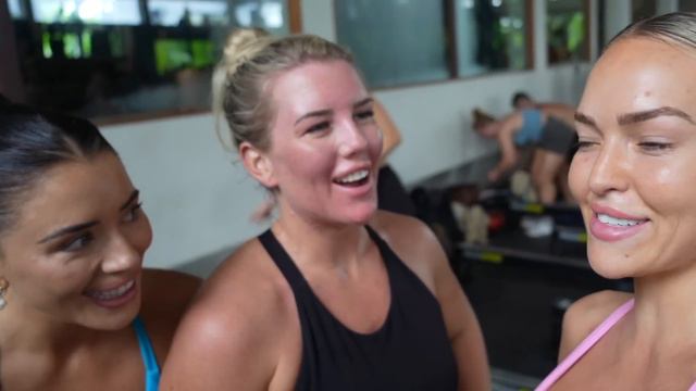 VLOG | most beautiful restaurant in bali, my current eating, back into gym routine in bali смотреть онлайн