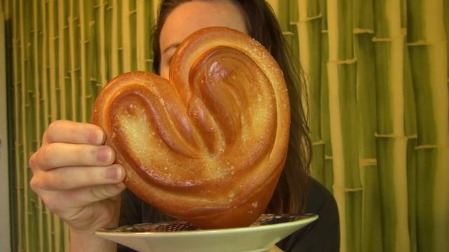 Плюшка "Московская" Черемушки / Moscow Bun — Unpack&Review World Food смотреть онлайн
