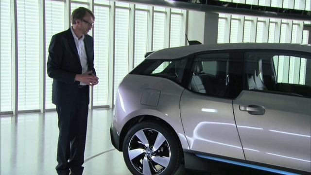 Interview and product walk-through with BMW i3 Head of Design Benoit Jacob смотреть онлайн