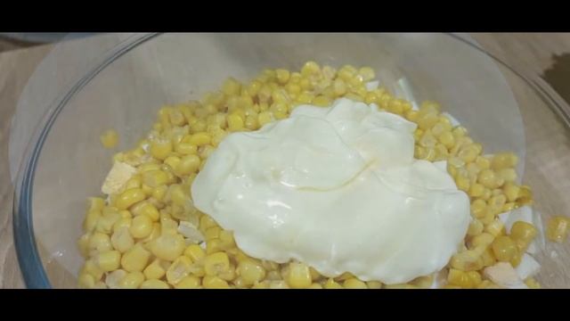 Насыпной салат НЕЖНОСТЬ! Рецепт слоеного салата! Салат с крабовыми палочками! Свежий салат! Еда смотреть онлайн