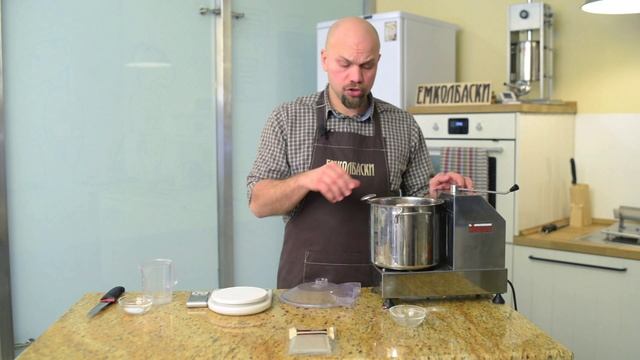 Молочная ГОСТ. Та самая колбаса своими руками на 8 марта. смотреть онлайн