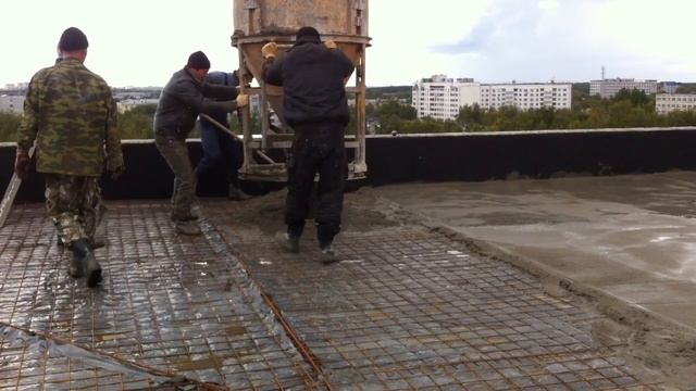 Заливаем стяжку(4) смотреть онлайн