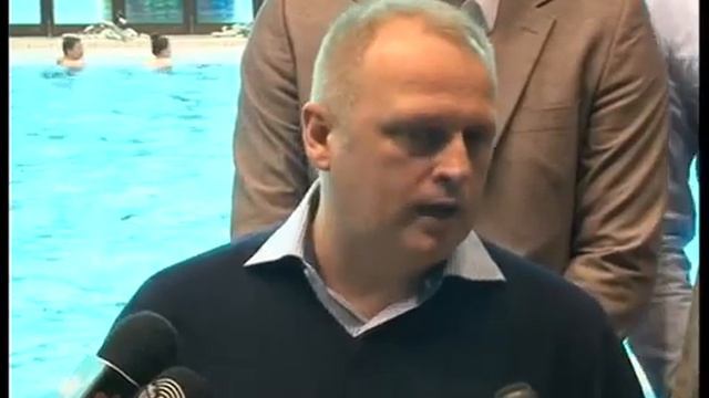Besplatno plivanje za decu na Tašu смотреть онлайн