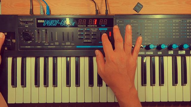 Korg Poly800 MkII смотреть онлайн