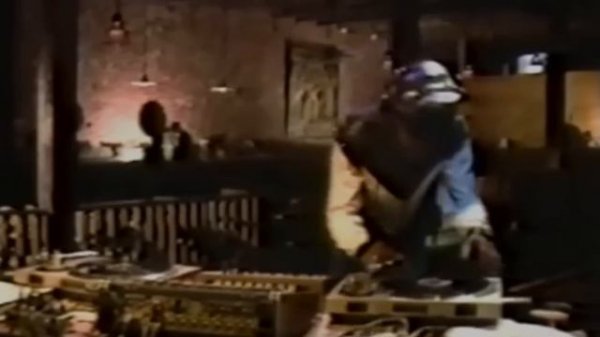 how to do a break mix grand master flash 1983 HD