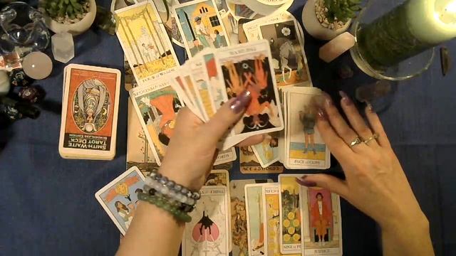 ♈Aries tarot reading Jan 2023 An energy of a nonbeliever or that you're a tarot reader they hate it смотреть онлайн