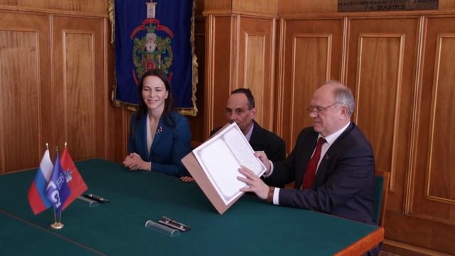 Конференция "Время Коминтерна". Визит Геннадия Зюганова в РГСУ. смотреть онлайн