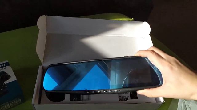 Распаковка — Видеорегистратор-зеркало AVS VRM-406FH / A40213S