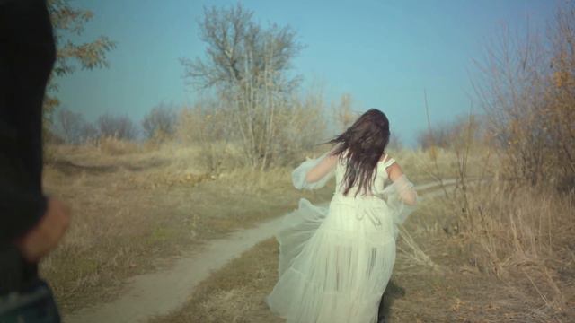 Music video. Clip for Oksana Dovgan's song "Mama". смотреть онлайн
