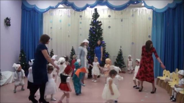 Группа "Незабудки". Новогодний праздник смотреть онлайн