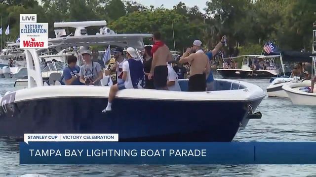 Alex Killorn with WWE belt at boat parade смотреть онлайн