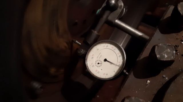 Ровняем кривые детали ЮМЗ ( сцепление) смотреть онлайн