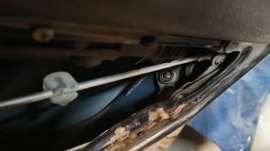 Смазка дверных замков на ВАЗ 2101-2107