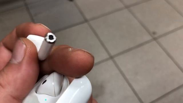 AirPods 2 смотреть онлайн