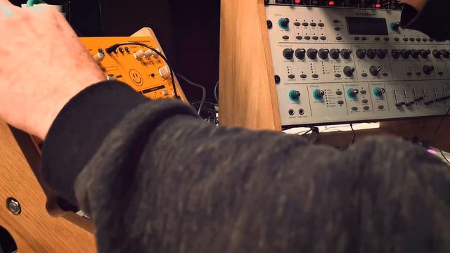 Mono Jam Station #TD3 #drumstation #Behringer #Arturia #beatstep смотреть онлайн