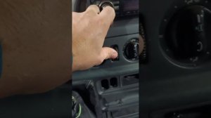 Где предохранитель печки мерс спринтер 903