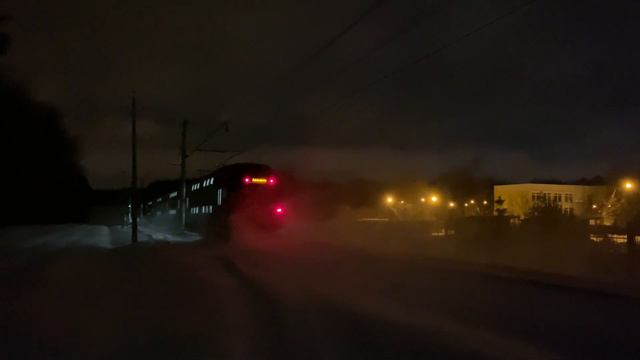 ЭШ2 на перегоне Внуково - Лесной городок смотреть онлайн