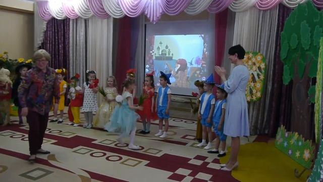 Постановка сказки "Волшебник Изумрудного города" в 2-х частях. 2ч. смотреть онлайн