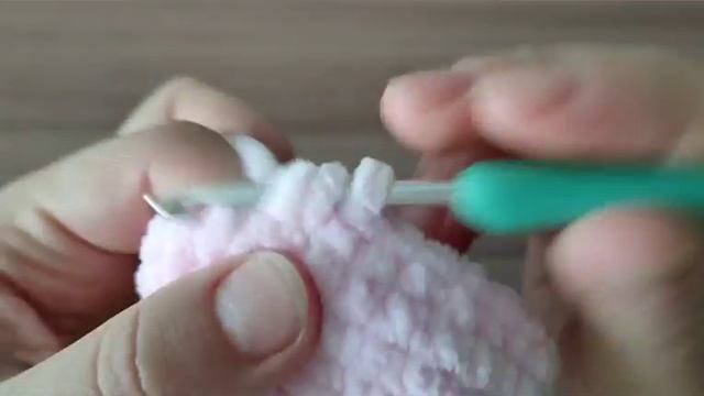 Мастер класс - Пасхальный кролик/Зайчик крючком. Часть 1.Вяжем ушки. смотреть онлайн